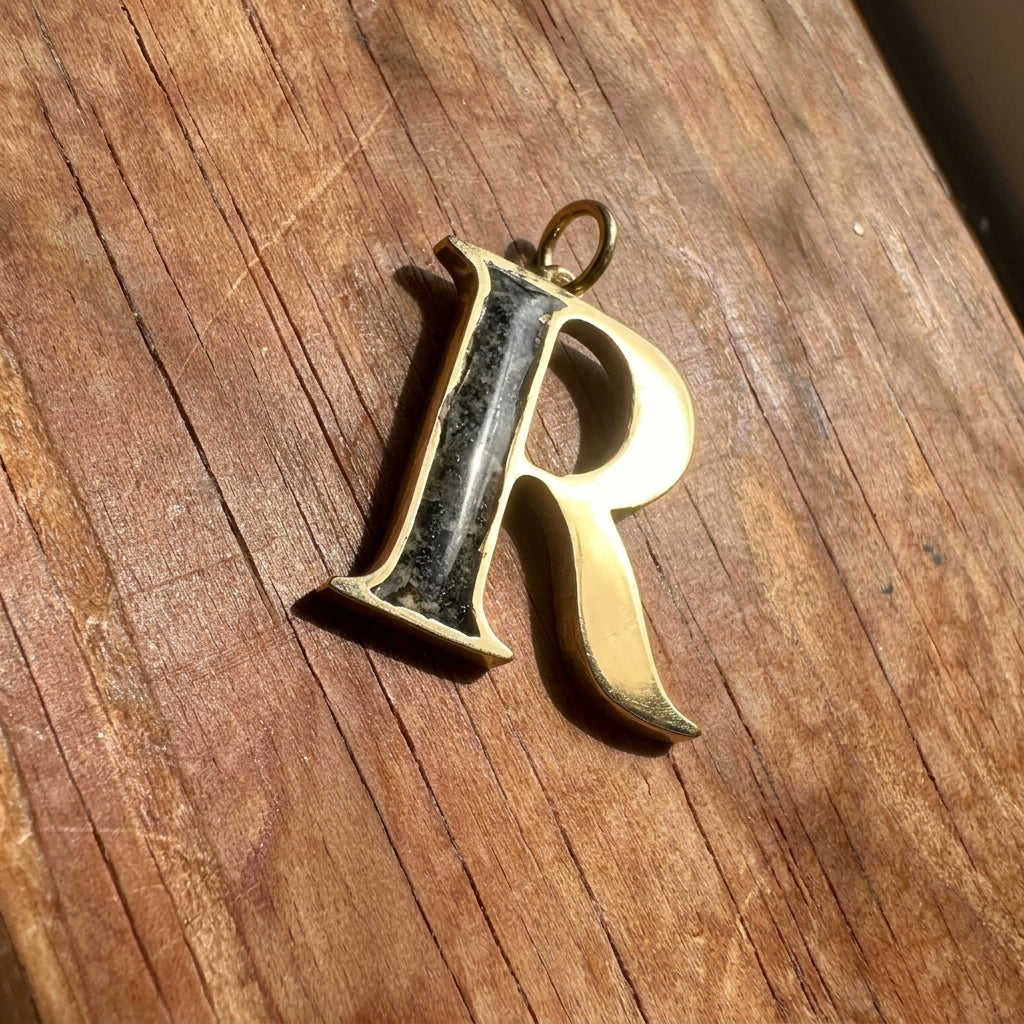 Dije Letra (A-Z) Oro 18K